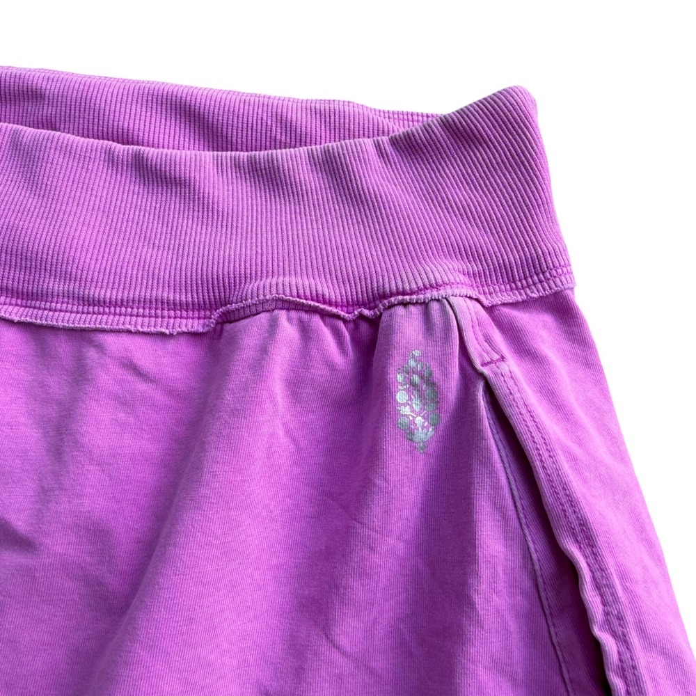 FREE PEOPLE Movement Hot Shot Harem Short Purple Women's Size Medium Magenta - Picture 3 of 7
